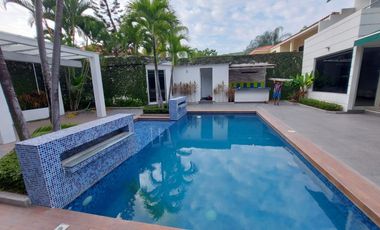 Via La Costa, Renta de Hermosa Casa 4 Dorm. con Piscina Con o sin Muebles