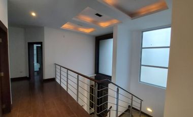 Via La Costa, Renta de Hermosa Casa 4 Dorm. con Piscina Con o sin Muebles