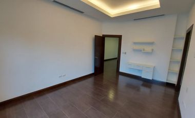 Via La Costa, Renta de Hermosa Casa 4 Dorm. con Piscina Con o sin Muebles