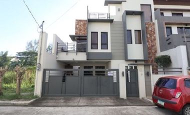 Best Buy House and Lot for sale inside Greenwoods Executive Subdivision, Pasig with 6 Bed rooms and 2 Car garage PH2087