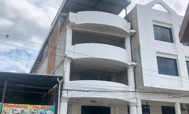 edificio comercial de venta en Portoviejo centro