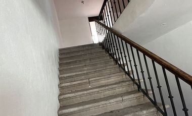 Local comercial con excelente ubicación: Centro, Álvaro Obregón esquina Corregidora por San José
