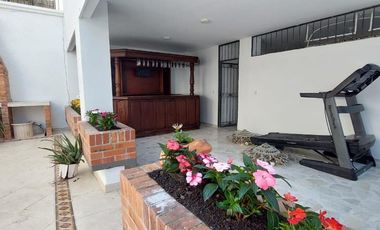SE ARRIENDA CASA 4 ALCOBAS LAGOS DEL CACIQUE