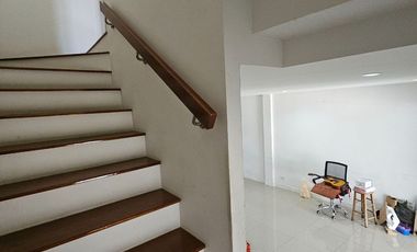 ขายทาวน์โฮม 2 ชั้น พฤกษาพรรณ แกรนด์ ลำพยา 3   (Pruksapun grand lampaya 3) พร้อมเข้าอยู่  ห่างจากเซ็นทรัลนครปฐม Central Nakhon Pathom เพียง 3 กิโลเมตร