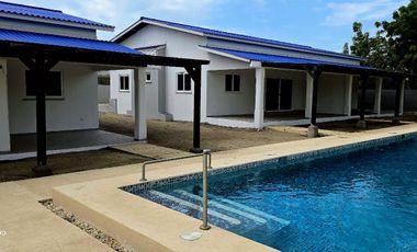 Punta Chame Casa de 185 m2 con piscina a dos pasos del mar. $180,000