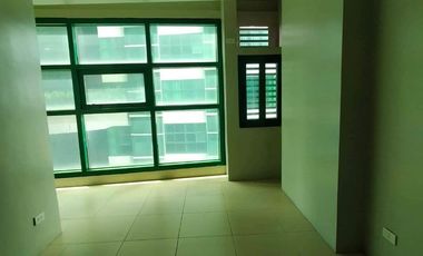 AFFORDABLE CONDO IN QUEZON CITY! (READY TO MOVE IN)