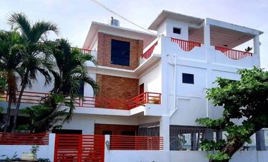 Want a Short Get-Away in the Countryside with a scenic Sunset View and breathtaking Sea View?