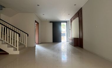 House For Sale! Luxury House in Hyarta EcoVillage with 4 Bedrooms