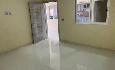 CUERNAVACA, AHUATEPEC, POR MONTESORI. VENDO CASA SOLA 4 RECS. C-400 MTS.