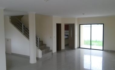 Urbanización Milann - alquiler casa de dos plantas