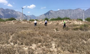 Terreno en venta de 1 hectárea sobre Av Lincoln, uso comercial, excelente para CEDIS o producción