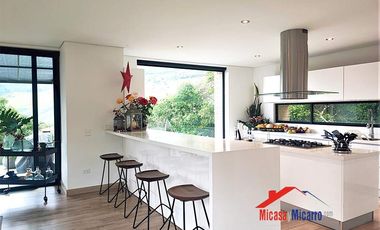 Casa en Venta en Macadamia del Rio La Calera
