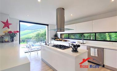 Casa en Venta en Macadamia del Rio La Calera