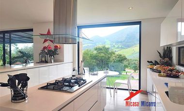 Casa en Venta en Macadamia del Rio La Calera