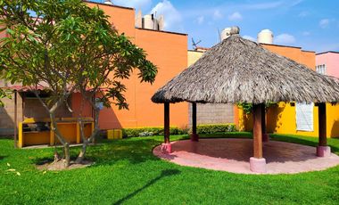 CASA EN VENTA LA CAMPIÑA TETECALITA CERCA DE CHICONCUAC MORELOS CON ALBERCA