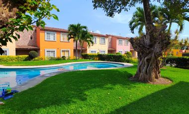 CASA EN VENTA LA CAMPIÑA TETECALITA CERCA DE CHICONCUAC MORELOS CON ALBERCA