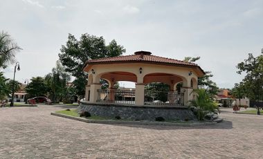 CASA EN VENTA LA CAMPIÑA TETECALITA CERCA DE CHICONCUAC MORELOS CON ALBERCA