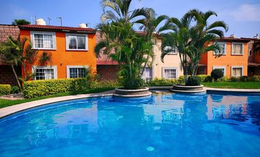 CASA EN VENTA LA CAMPIÑA TETECALITA CERCA DE CHICONCUAC MORELOS CON ALBERCA