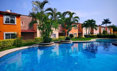 CASA EN VENTA LA CAMPIÑA TETECALITA CERCA DE CHICONCUAC MORELOS CON ALBERCA