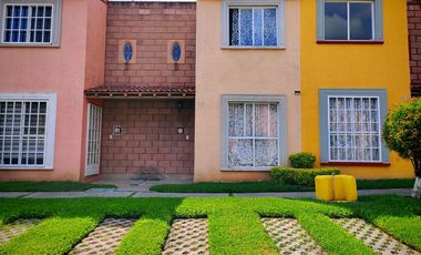 CASA EN VENTA LA CAMPIÑA TETECALITA CERCA DE CHICONCUAC MORELOS CON ALBERCA