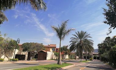 CASA EN VENTA LA CAMPIÑA TETECALITA CERCA DE CHICONCUAC MORELOS CON ALBERCA