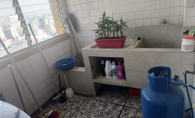 VENTA APTO PISO 23- TORRE ARISTI - EXCELENTE Y HERMOSA VISTA.