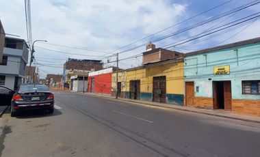 La Union, Remato Casa Como Terreno en Zona Comercial - Trujillo La Libertad
