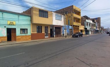 La Union, Remato Casa Como Terreno en Zona Comercial - Trujillo La Libertad
