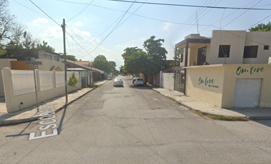 SF-  CASA EN VENTA EN LA ZONA CENTRO