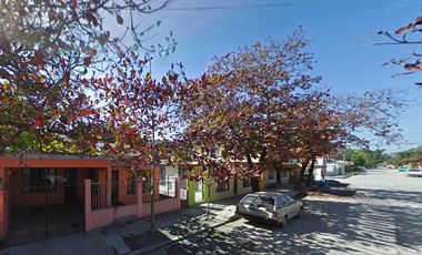 SF-  CASA EN VENTA EN LA ZONA CENTRO