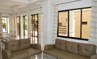 Fully furnished house with a beautiful sea view and mountain view in a safe subdivision in Minglanilla