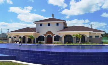 Fully furnished house with a beautiful sea view and mountain view in a safe subdivision in Minglanilla