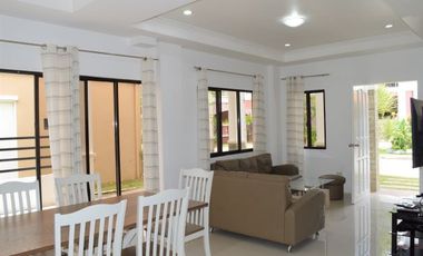 Fully furnished house with a beautiful sea view and mountain view in a safe subdivision in Minglanilla