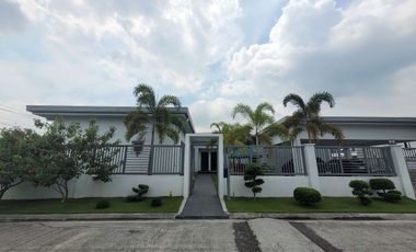 *LUXURIOUS HOME FOR SALE IN SAN FERNANDO'S MOST EXCLUSIVE SUBDIVISION