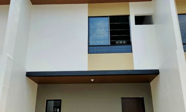 7.5% Discount, 2.5% Downpayment payable in 3 months for Ready For Occupancy Townhouse Unit @ Amaia Scapes Bauan