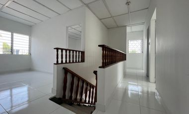 Hermosa Casa EN ARRIENDO