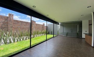 CASA EN VENTA, EN ALTOZANO, QUERETARO.