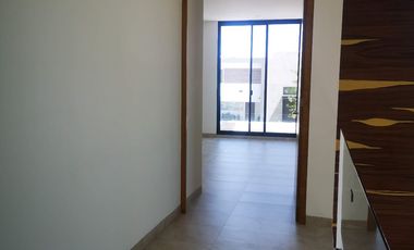 RENTO CASA DE 4 RECAMARAS TODAS CON BAÑO EN LA CAPIÑA DEL BOSQUE EN LEON GTO