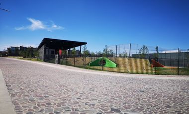 RENTO CASA DE 4 RECAMARAS TODAS CON BAÑO EN LA CAPIÑA DEL BOSQUE EN LEON GTO
