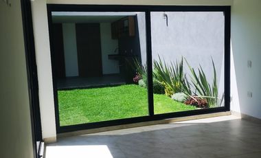 RENTO CASA DE 4 RECAMARAS TODAS CON BAÑO EN LA CAPIÑA DEL BOSQUE EN LEON GTO
