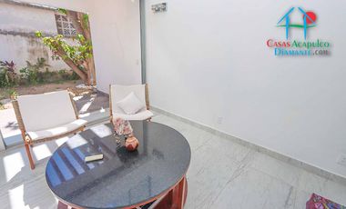 Casa de 2 Niveles con 4 Recámaras, Terrazas y Estacionamiento