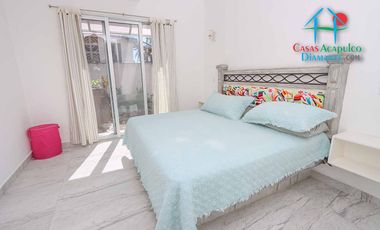 Casa de 2 Niveles con 4 Recámaras, Terrazas y Estacionamiento