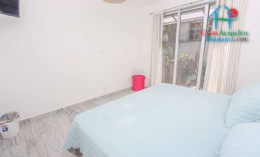 Casa de 2 Niveles con 4 Recámaras, Terrazas y Estacionamiento