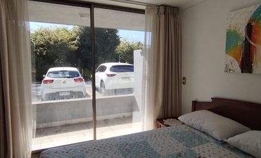 Arrienda Depto Amoblado + Gasto común, 2 D, principal en suite + terraza, cocina independiente en San Pedro de la Paz