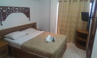 Pattaya Beach 32 Room Hotel/Bar/Restaurant