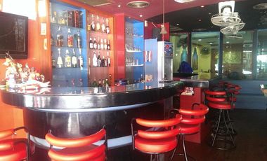 Pattaya Beach 32 Room Hotel/Bar/Restaurant