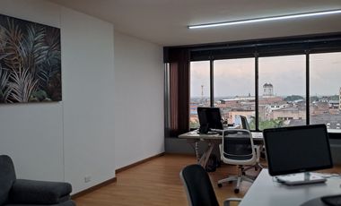 ALQUILER OFICINA norte de cali EDIFICIO empresarial - VERSALLES