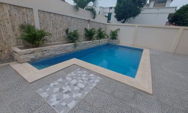 Samborondon, Se renta linda casa de 4 dormitorios con piscina