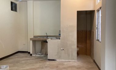 Alquiler casa esquinera 2 planta de 80m2   Ciudadela Guayacanes