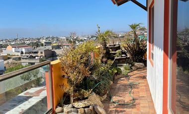 Preciosa Residencia En Colinas De Rosarito Con La Mejor Vista!!